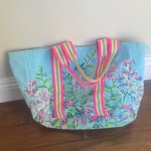 Lilly Pulitzer cavas beach bag